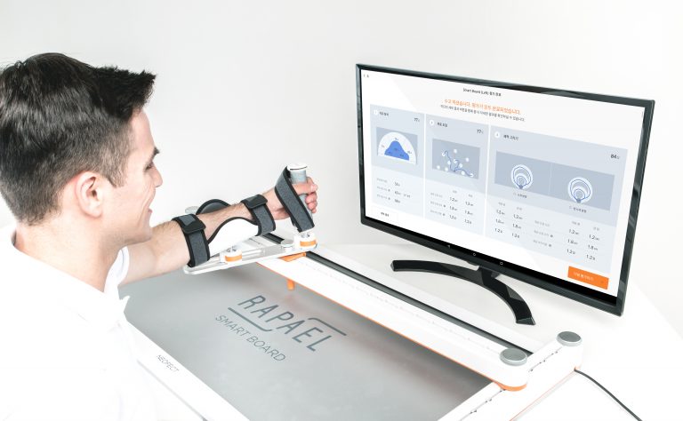 Neofect Smart Board - bei der Rehabilitation der Armfunktion